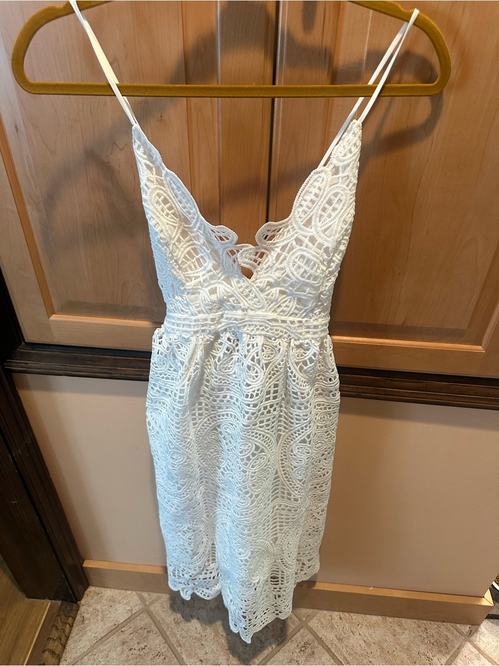 DO+BE White Lace Midi Dress with Spaghetti Straps